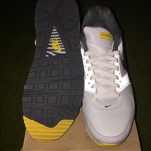 Women’s Nike Air Max Livestrong edition sneaker